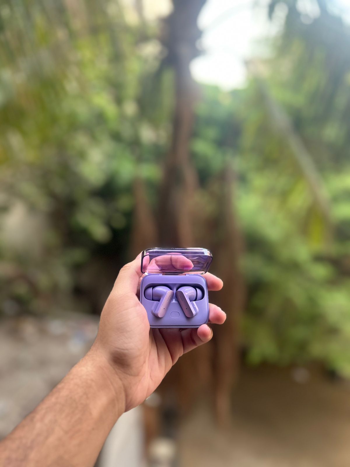 Buds Pro 9 both colors Purple and Graphite with packaging boxes